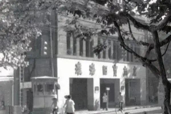 上海奢侈品回收实体店地址（上海人曾经的淘宝圣地要回来啦）.