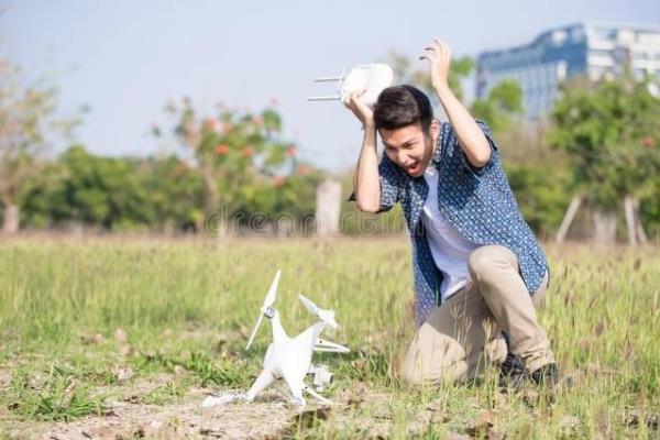 森林下了飞机怎么找地图.