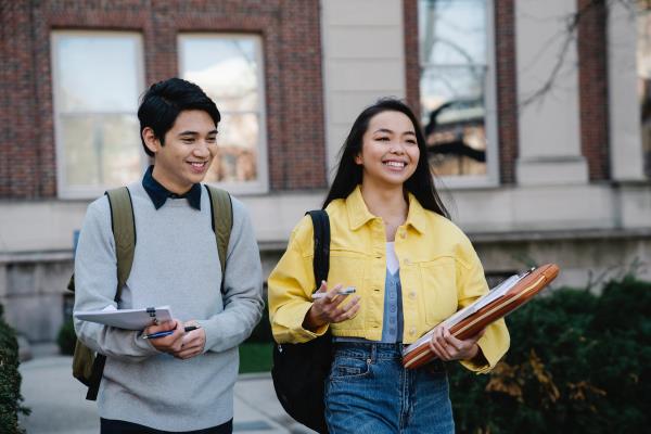 大学毕业后到英国留学有哪些途径要求.