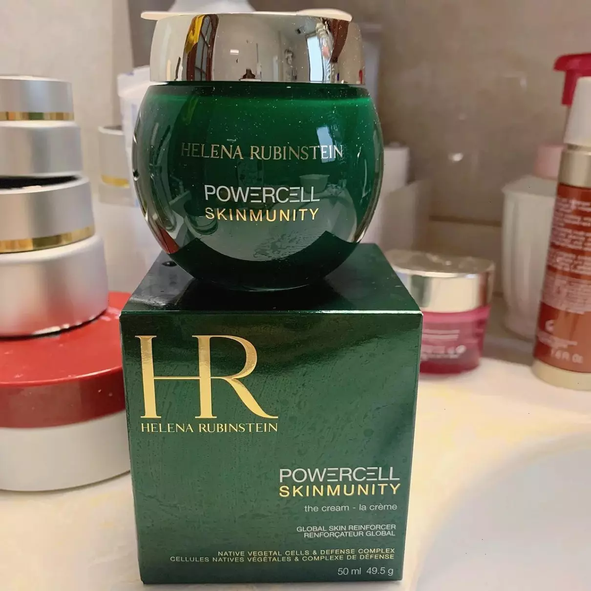 免税店赫莲娜绿宝瓶都没说明书吗(4)