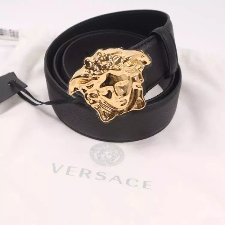 普拉达皮带2cc121是正品吗(10)