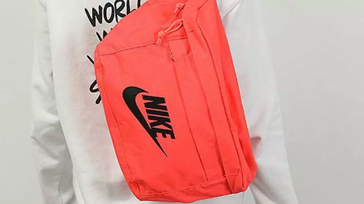 nike胸包王一博同款是什么颜色(3)