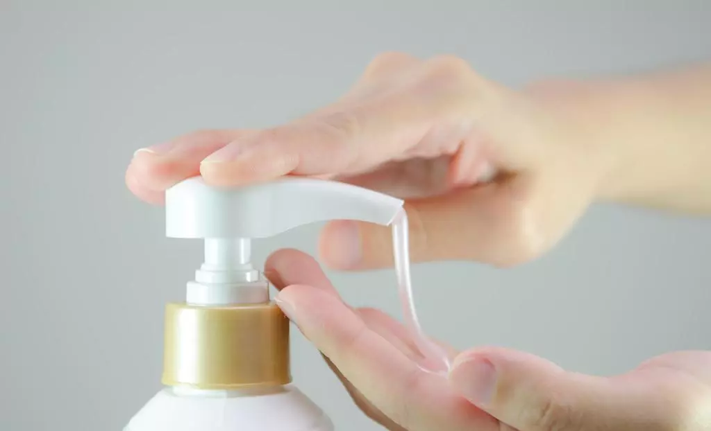 爽肤水开封了10个月还能用吗(2)