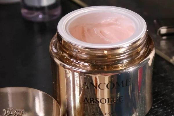 兰蔻菁纯系列男士能用吗