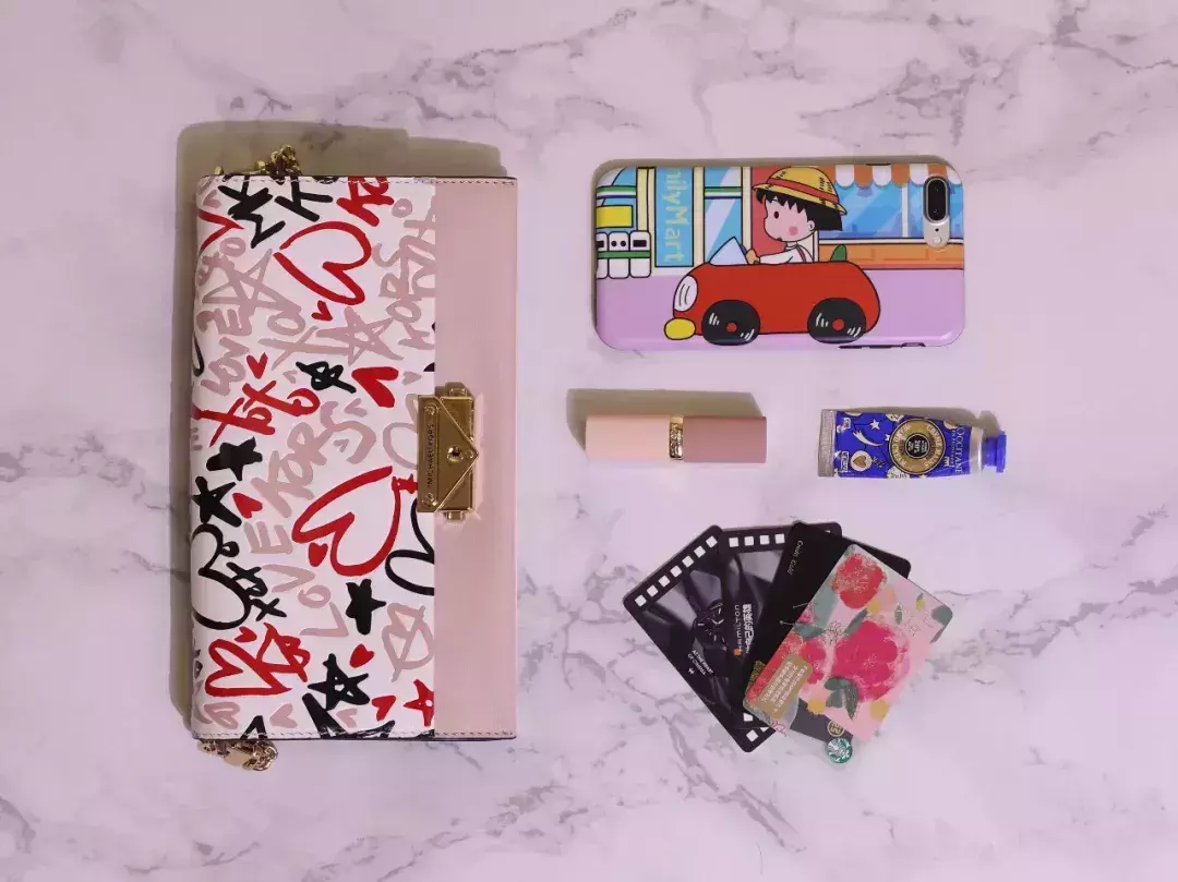 goyard信封包可以装手机吗(21)