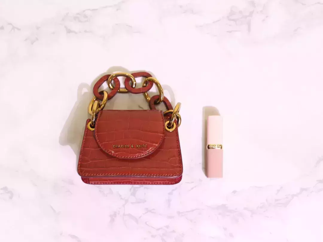 goyard信封包可以装手机吗(9)