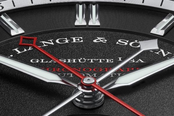 江诗丹顿4000u跟4010u选哪个