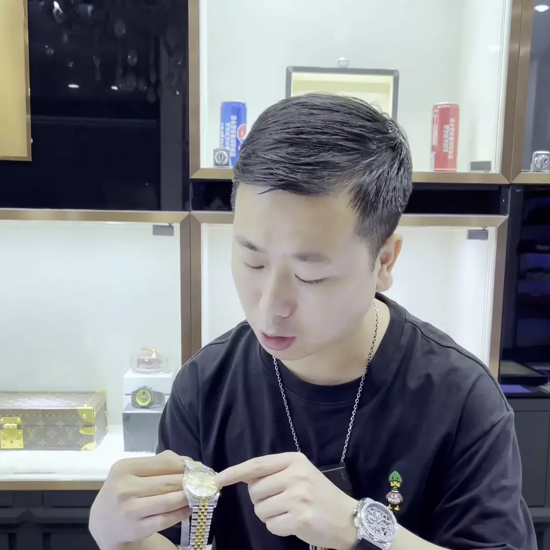 山鸡跑路是哪一款表(2)