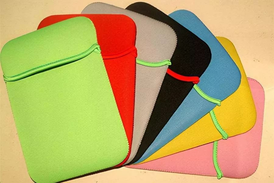 电脑包海绵内胆和毛绒内胆哪个好(1)