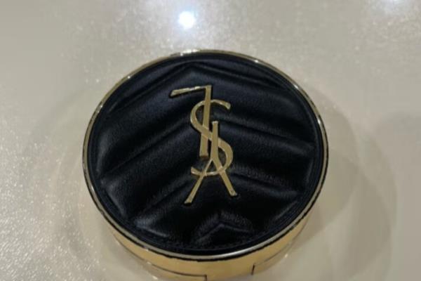 ysl气垫对应哪款粉底液