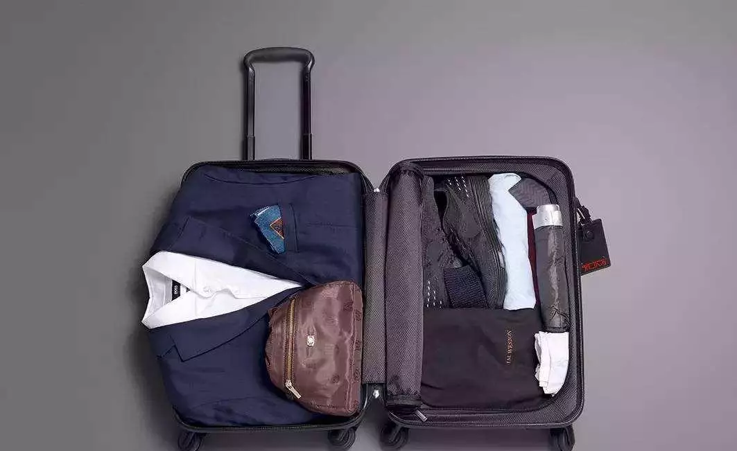 飞机过安检电脑要从电脑包里拿出来吗(1)