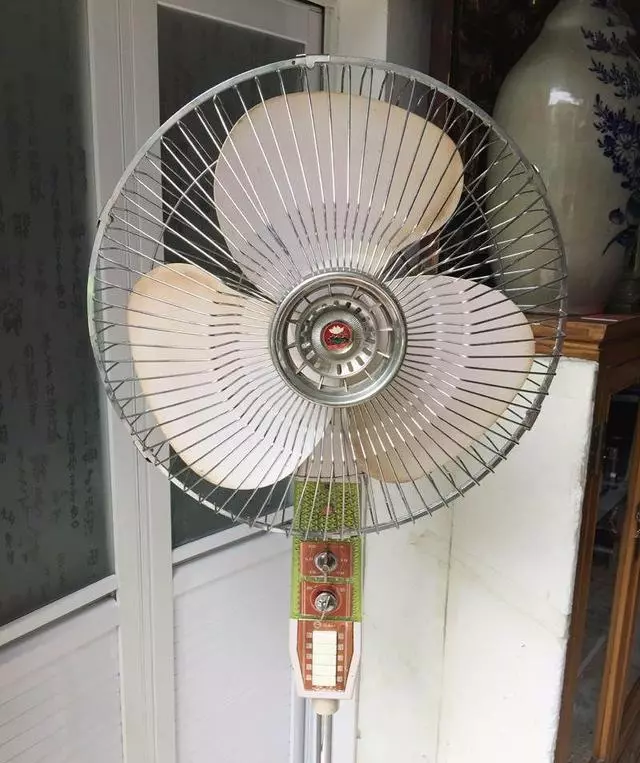 70年代百浪多手表价格(33)