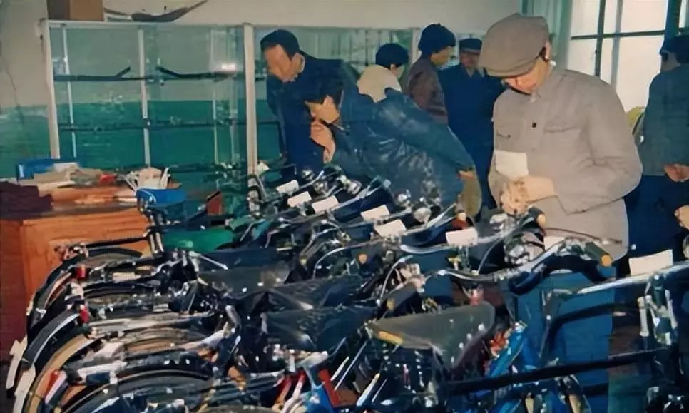 70年代百浪多手表价格(4)