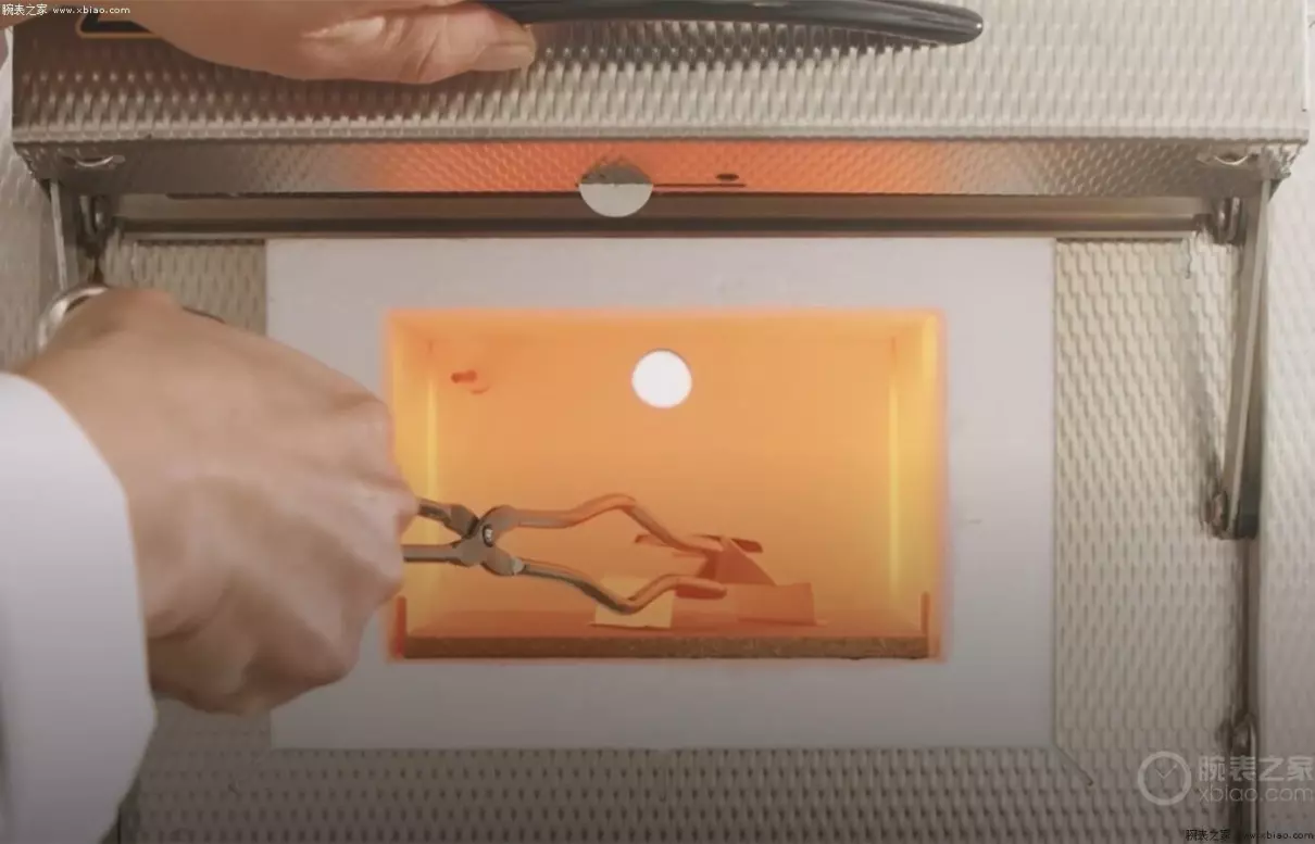 积家翻转手动机芯转不动了怎么办(12)