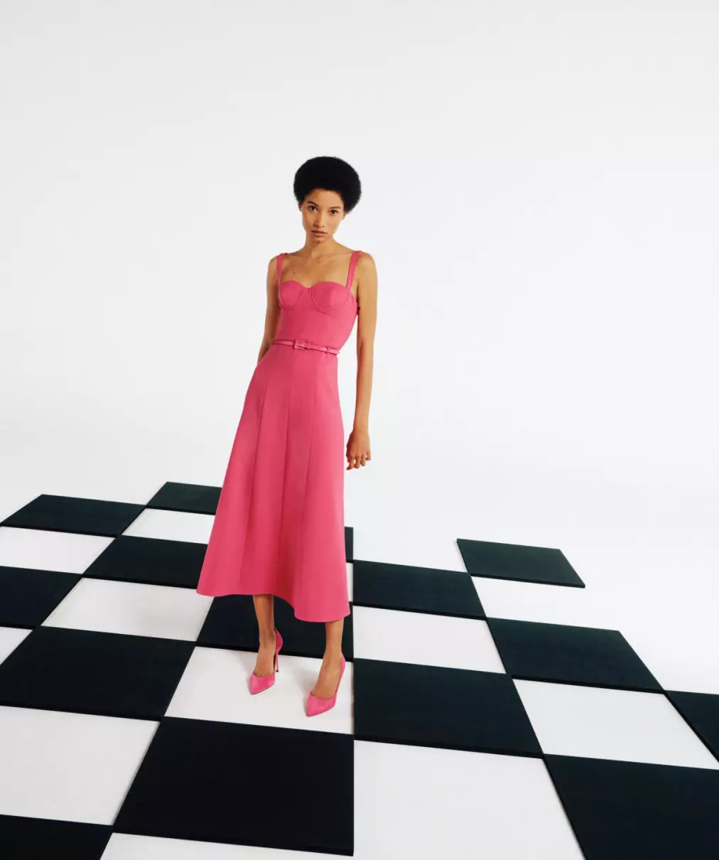 华伦天奴气垫不同颜色盒子的区别(10)