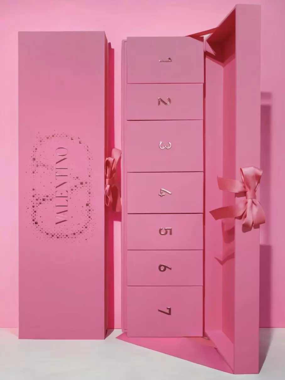 华伦天奴气垫不同颜色盒子的区别(13)