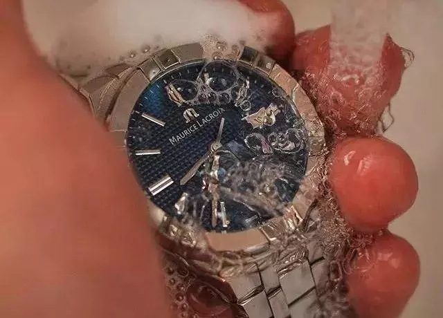 浪琴手表多久保养一次(4)