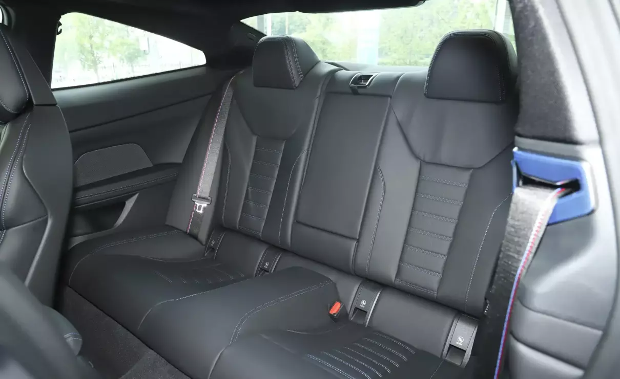 宝马4系轿跑车双门哪个颜色大气(8)