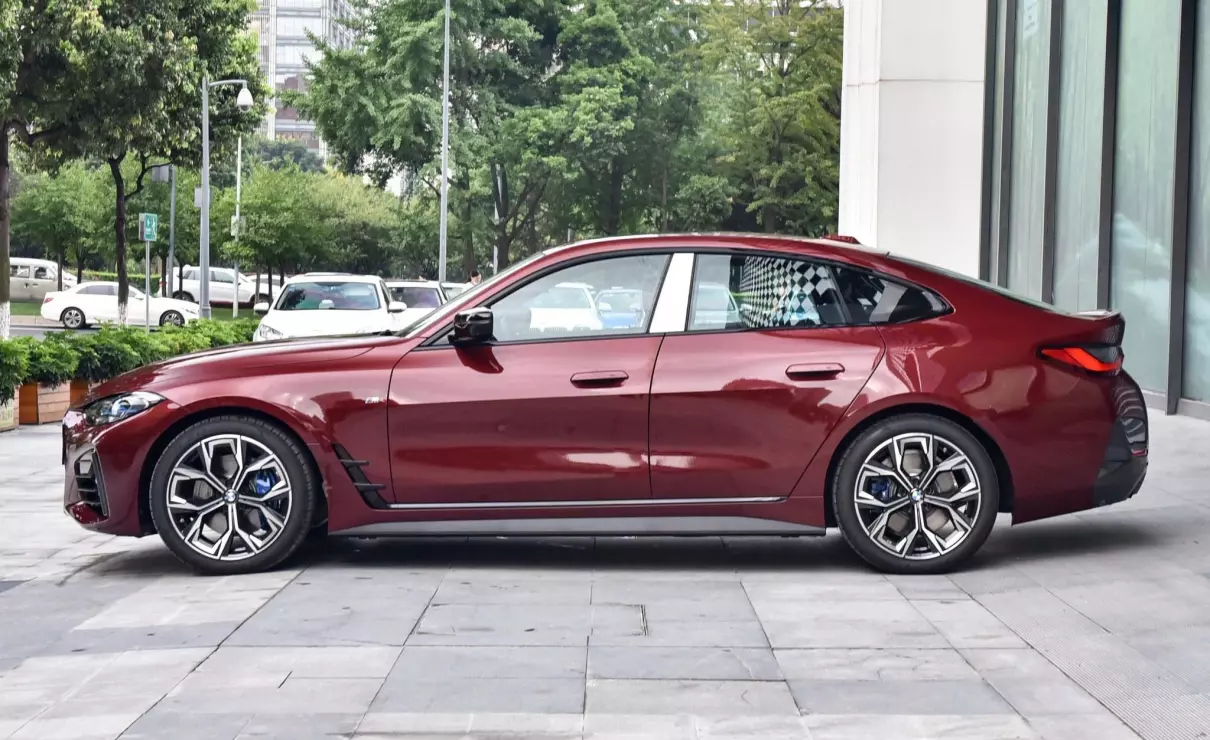 宝马4座敞篷跑车四门车型是什么(3)