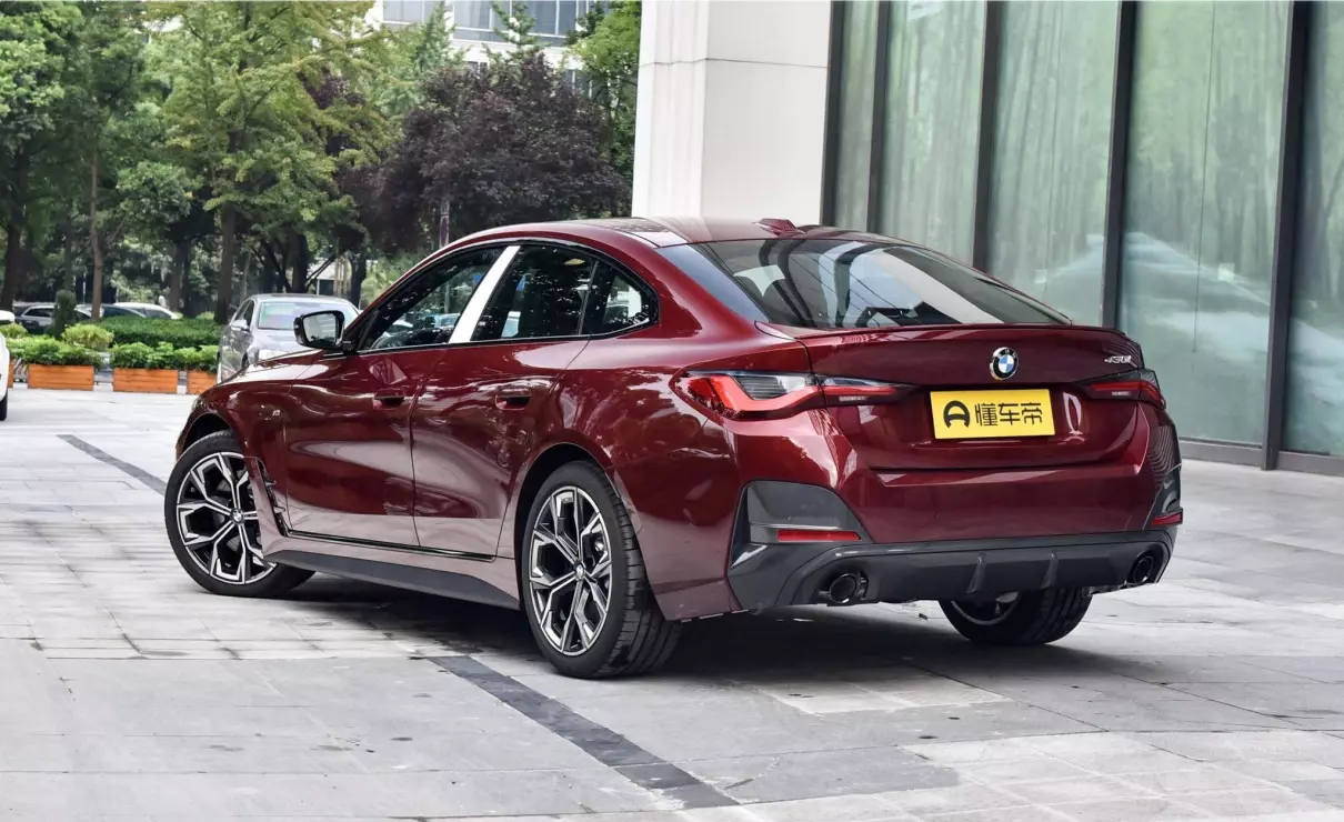 宝马4座敞篷跑车四门车型是什么(4)