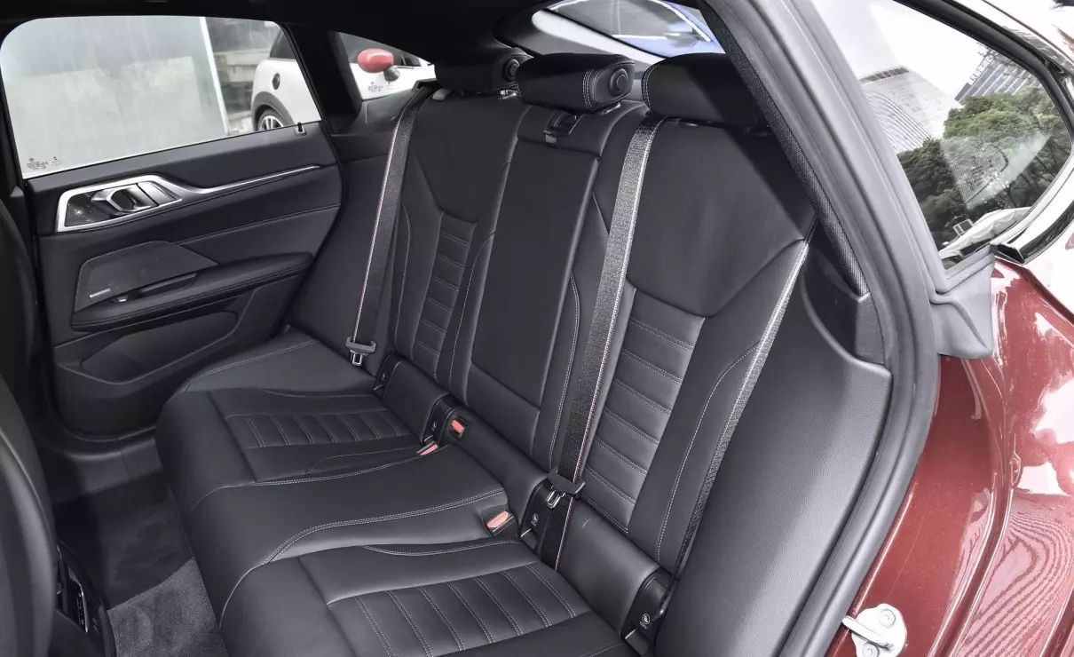 宝马4座敞篷跑车四门车型是什么(8)